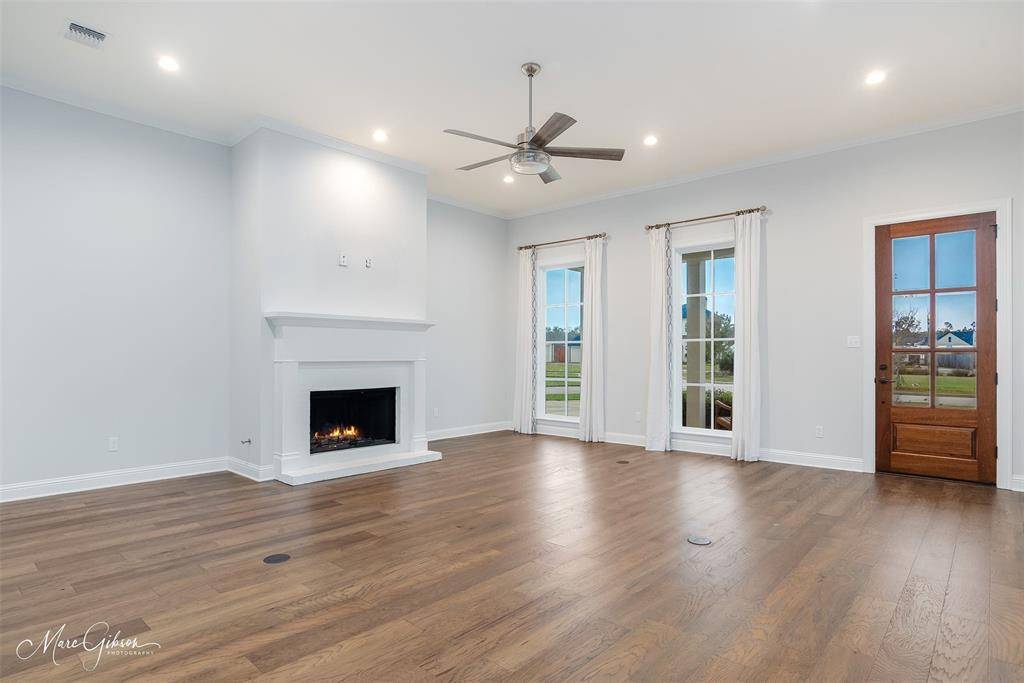 Shreveport, LA 71106,2116 Old Grove Circle