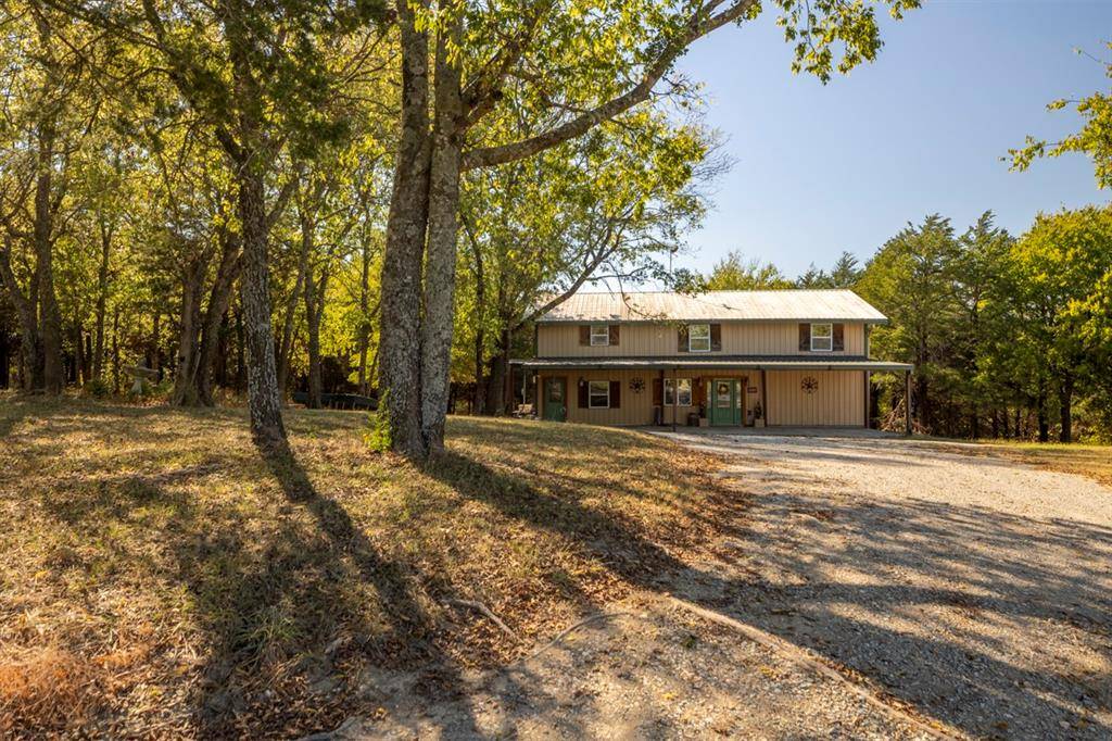 Bonham, TX 75418,1229 County Road 3105