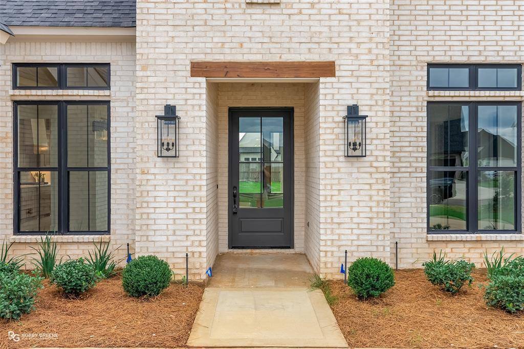 Bossier City, LA 71111,589 Corinth Circle