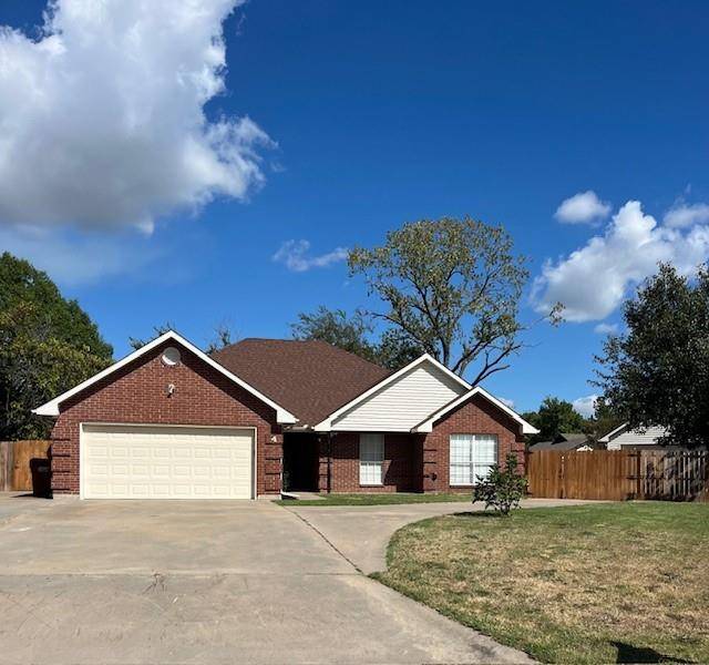 Bonham, TX 75418,4 Broadmoor Court