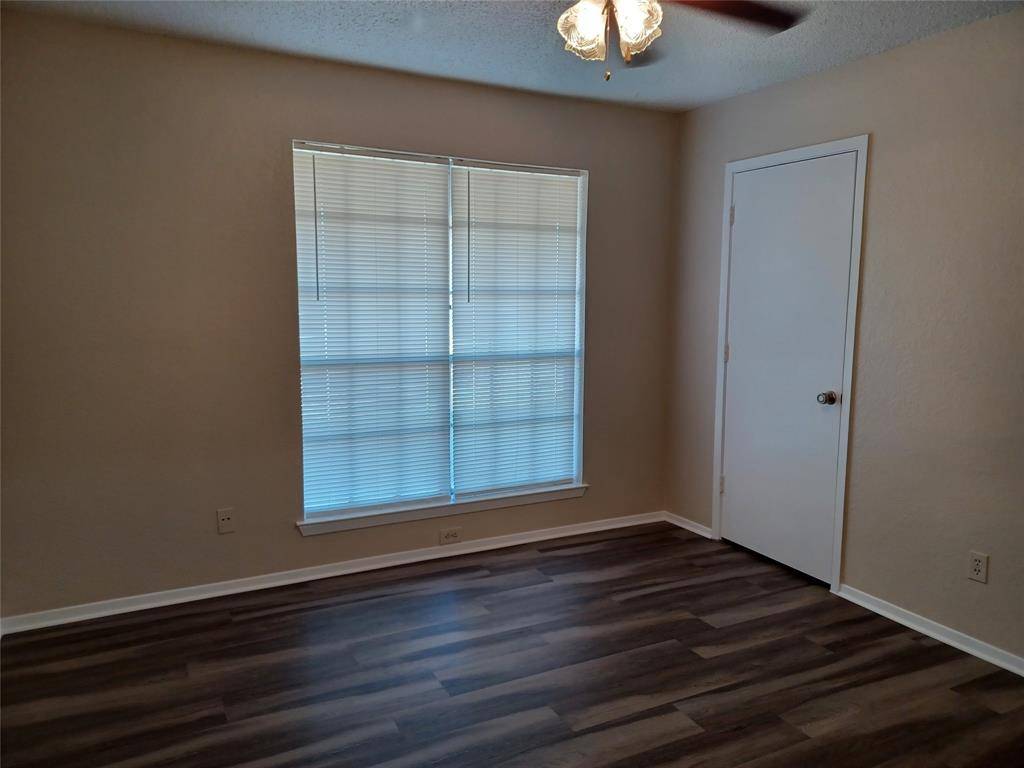 Arlington, TX 76012,502 Dipert Court