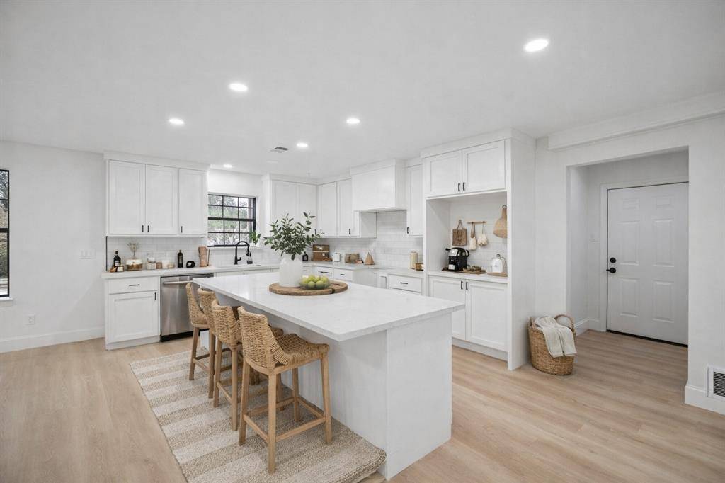 Dallas, TX 75243,9310 Mill Hollow Drive