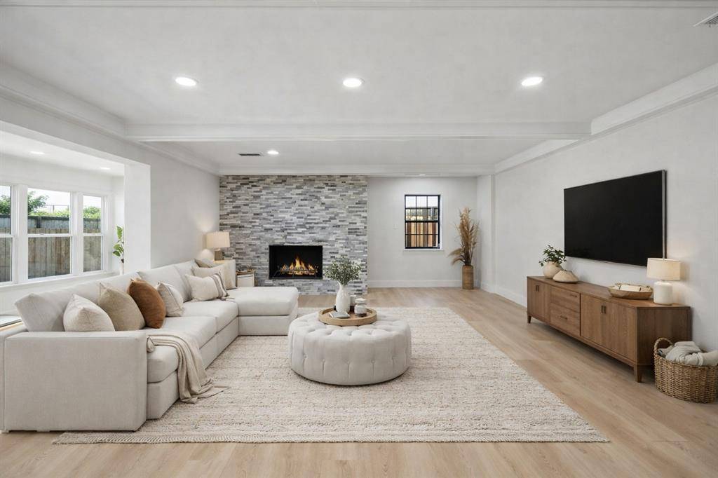 Dallas, TX 75243,9310 Mill Hollow Drive