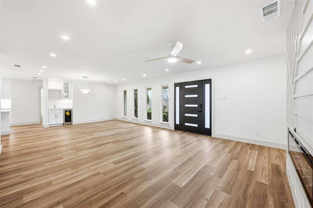 Richardson, TX 75080,822 Belt Line Plaza