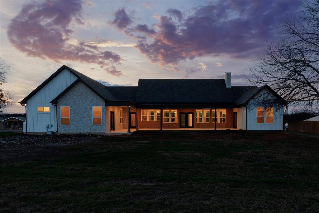 Joshua, TX 76058,7404 N Sundance Dr