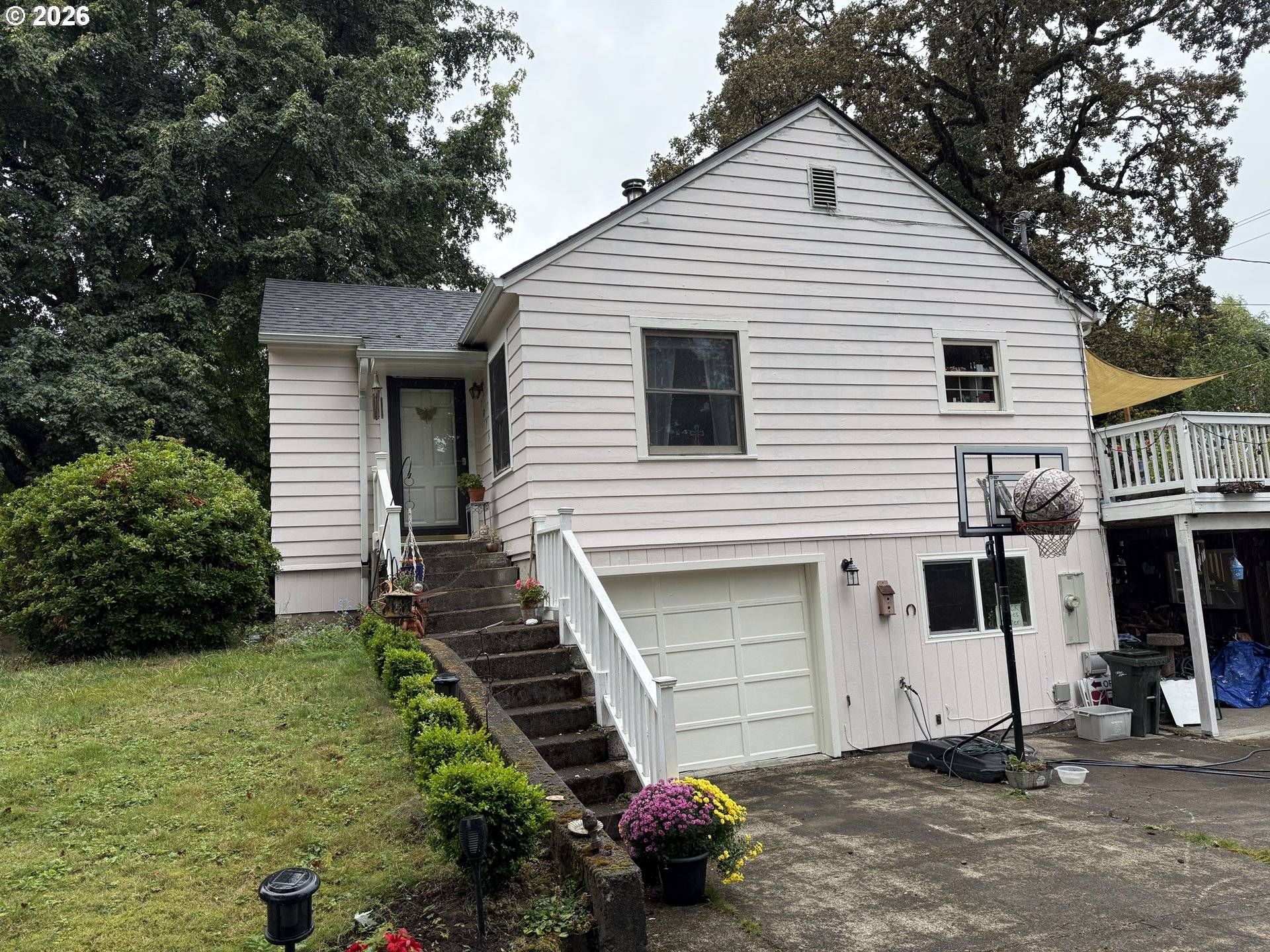 West Linn, OR 97068,5835 W A ST