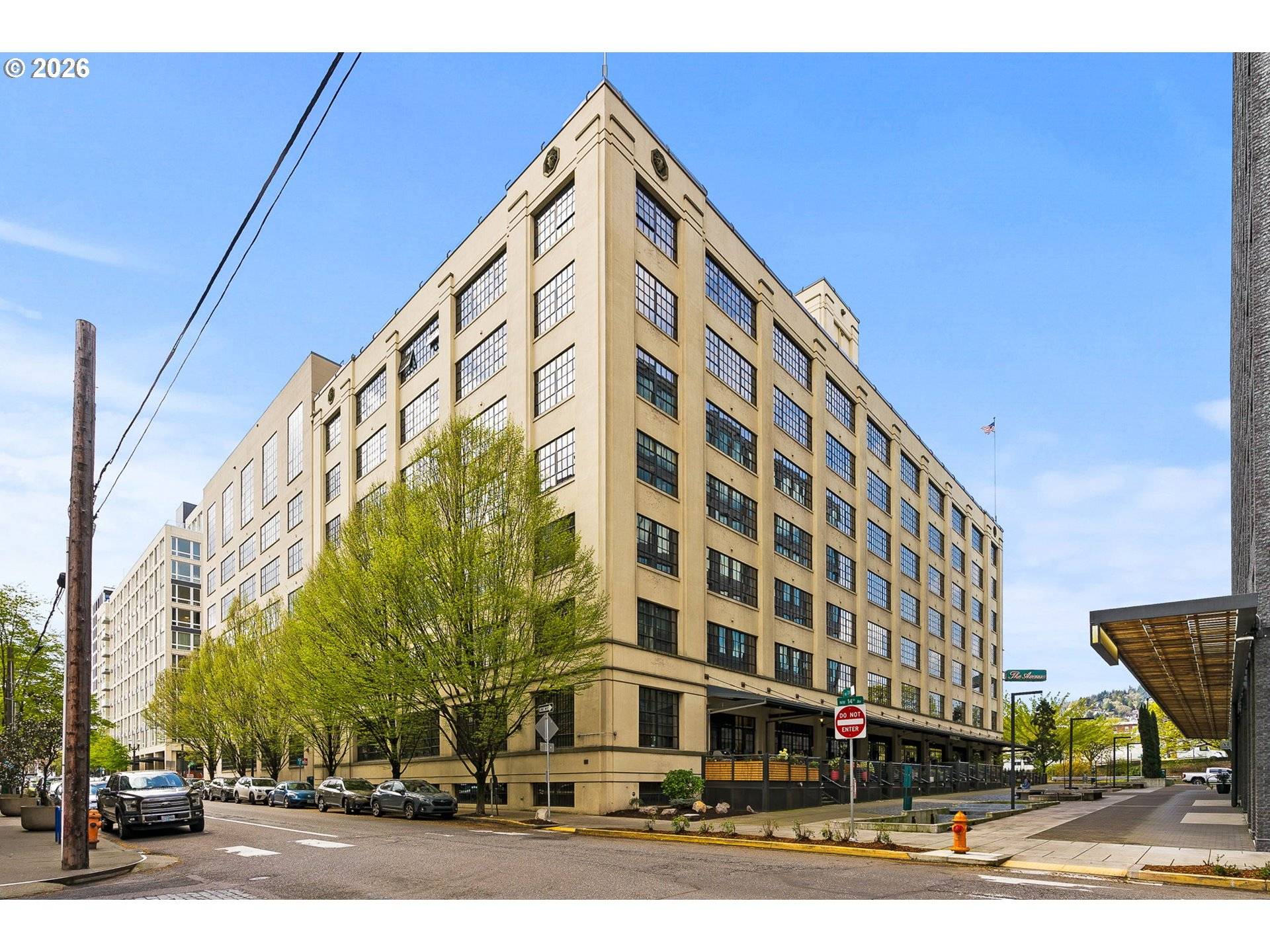 Portland, OR 97209,1400 NW IRVING ST