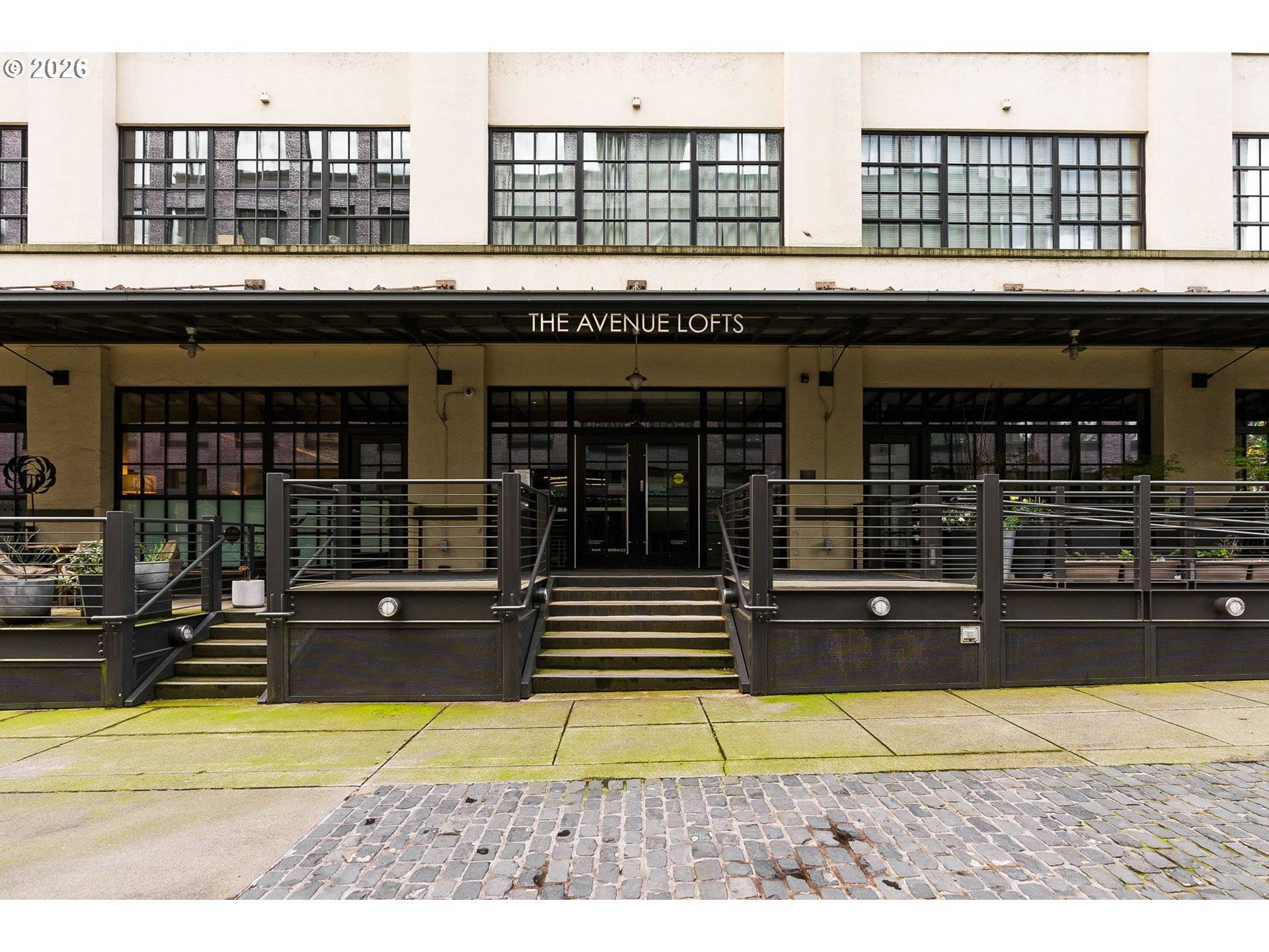 Portland, OR 97209,1400 NW IRVING ST