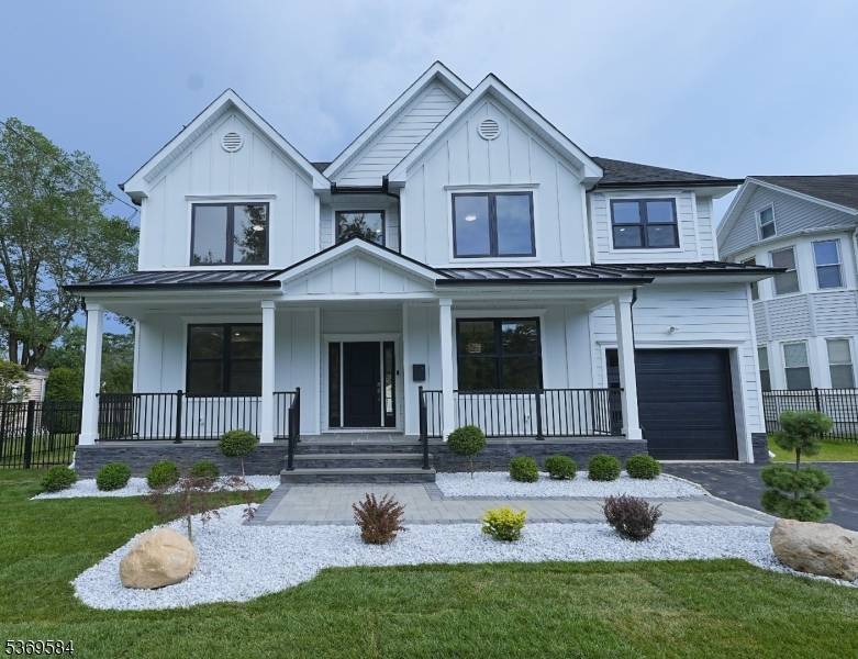 Madison Boro, NJ 07940,352 Woodland Rd