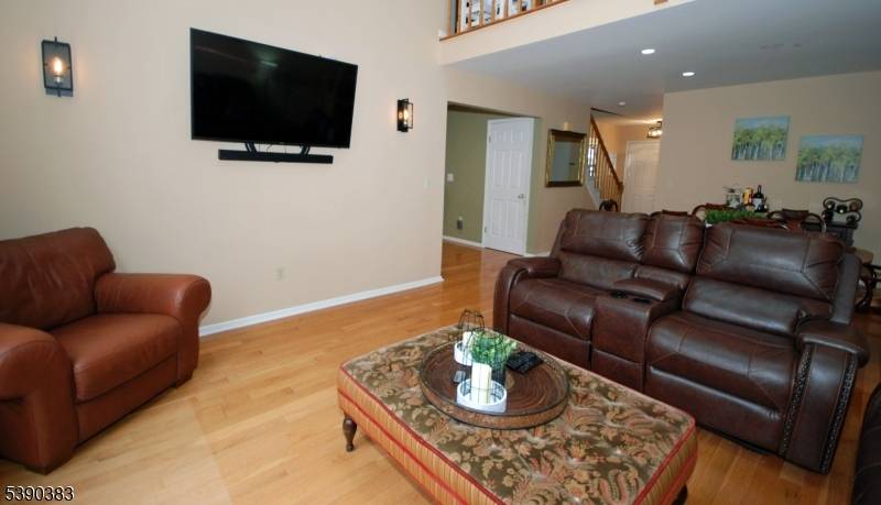 Branchburg Twp., NJ 08876,16 Iroquois Trl