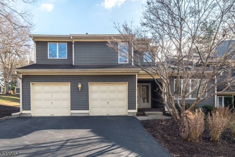 Clinton Twp., NJ 08801,13 Greenbriar Ln