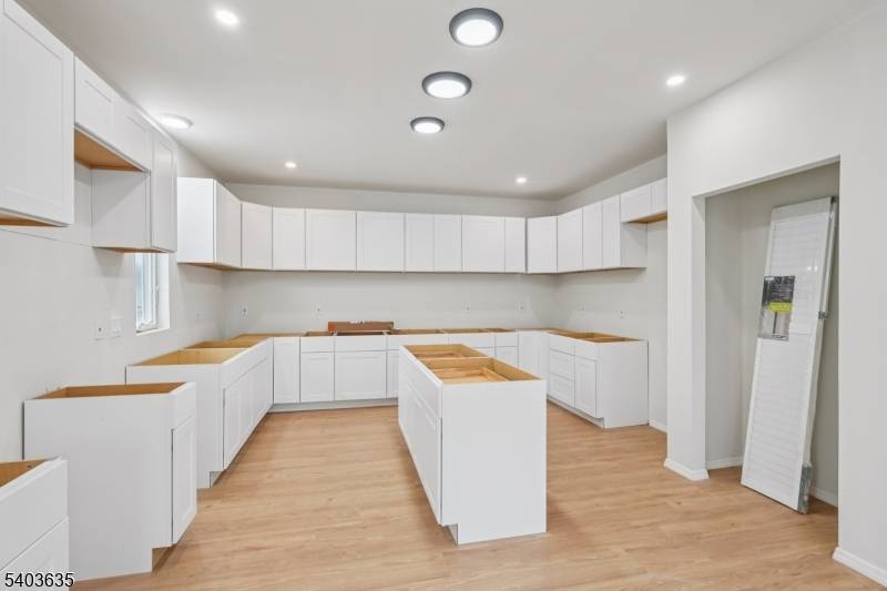 Wayne Twp., NJ 07470,109 Monmouth Ave