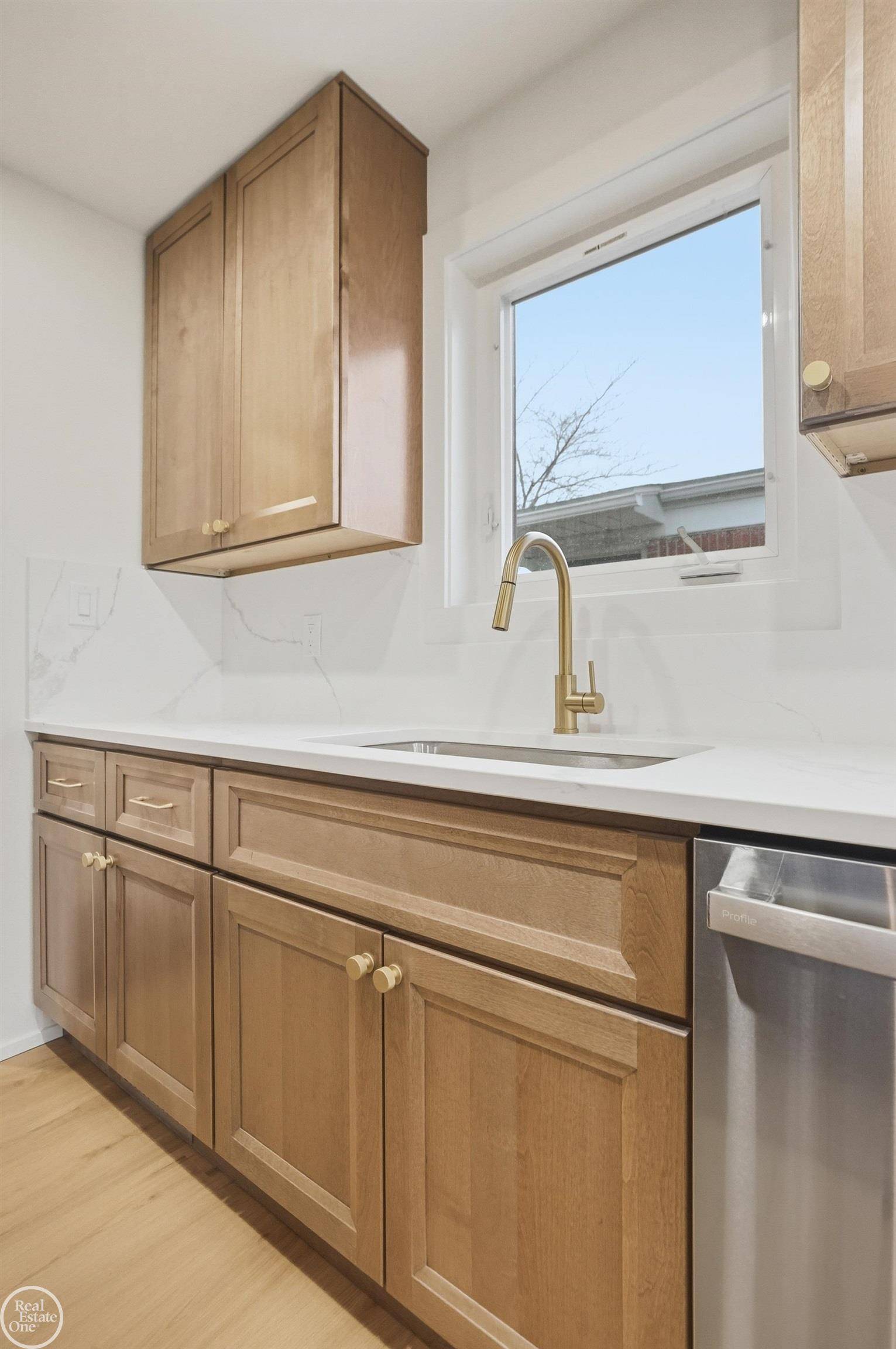 Fraser, MI 48026,18050 Winsome ST