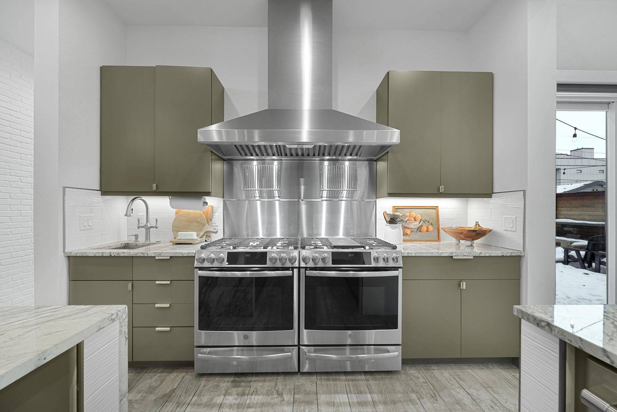 Traverse City, MI 49684,124 N Oak ST