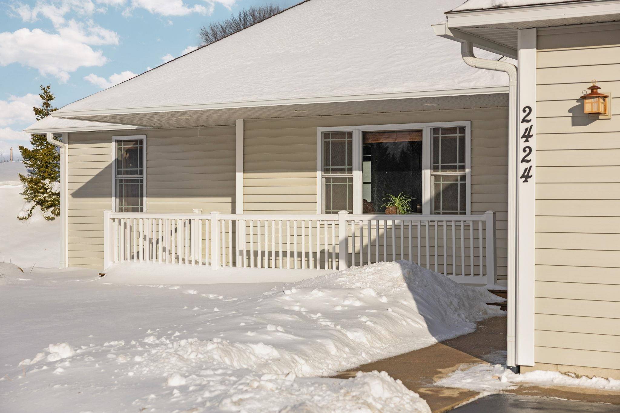 Traverse City, MI 49685,2424 Tyler Hills DR