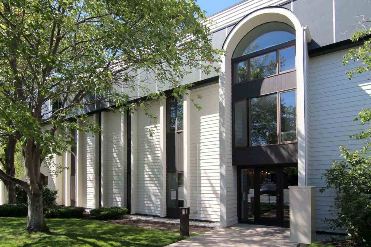 Traverse City, MI 49686,900 E Front ST