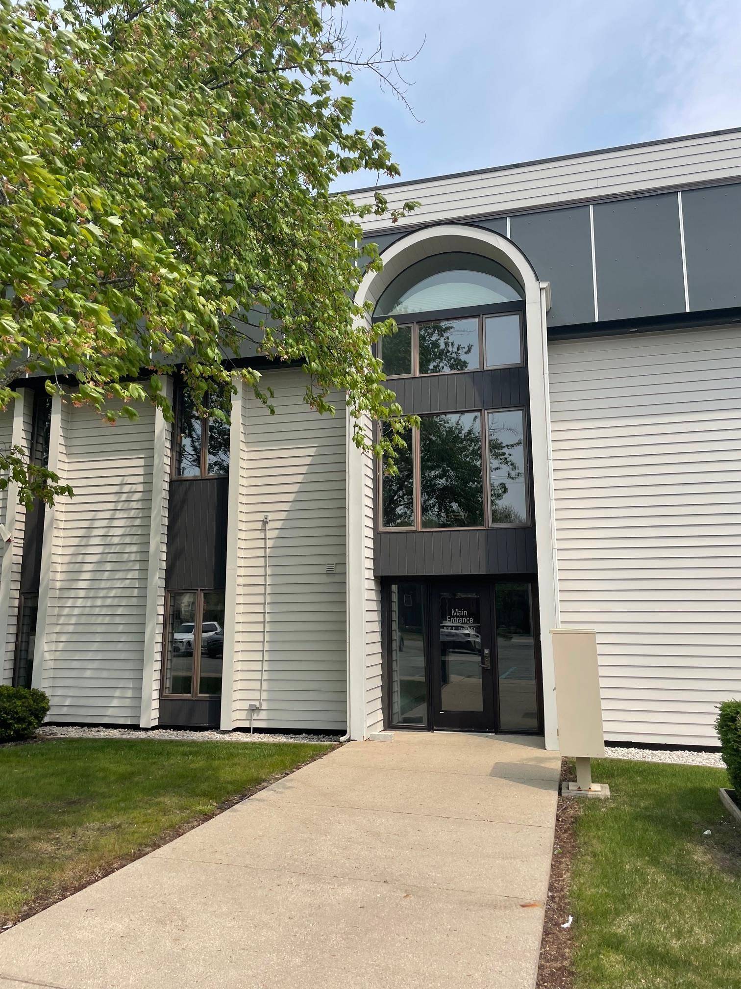 Traverse City, MI 49686,900 E Front ST