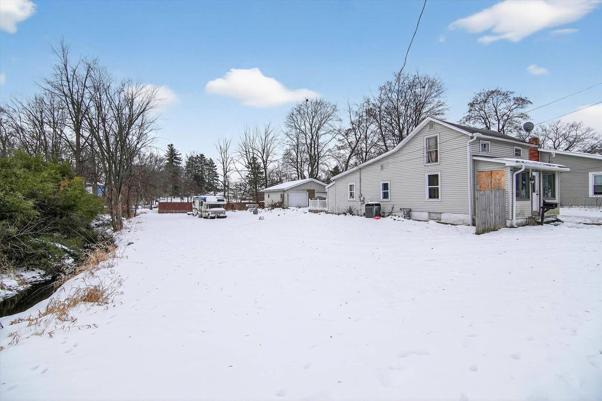 Hillsdale, MI 49242,64 Spring ST