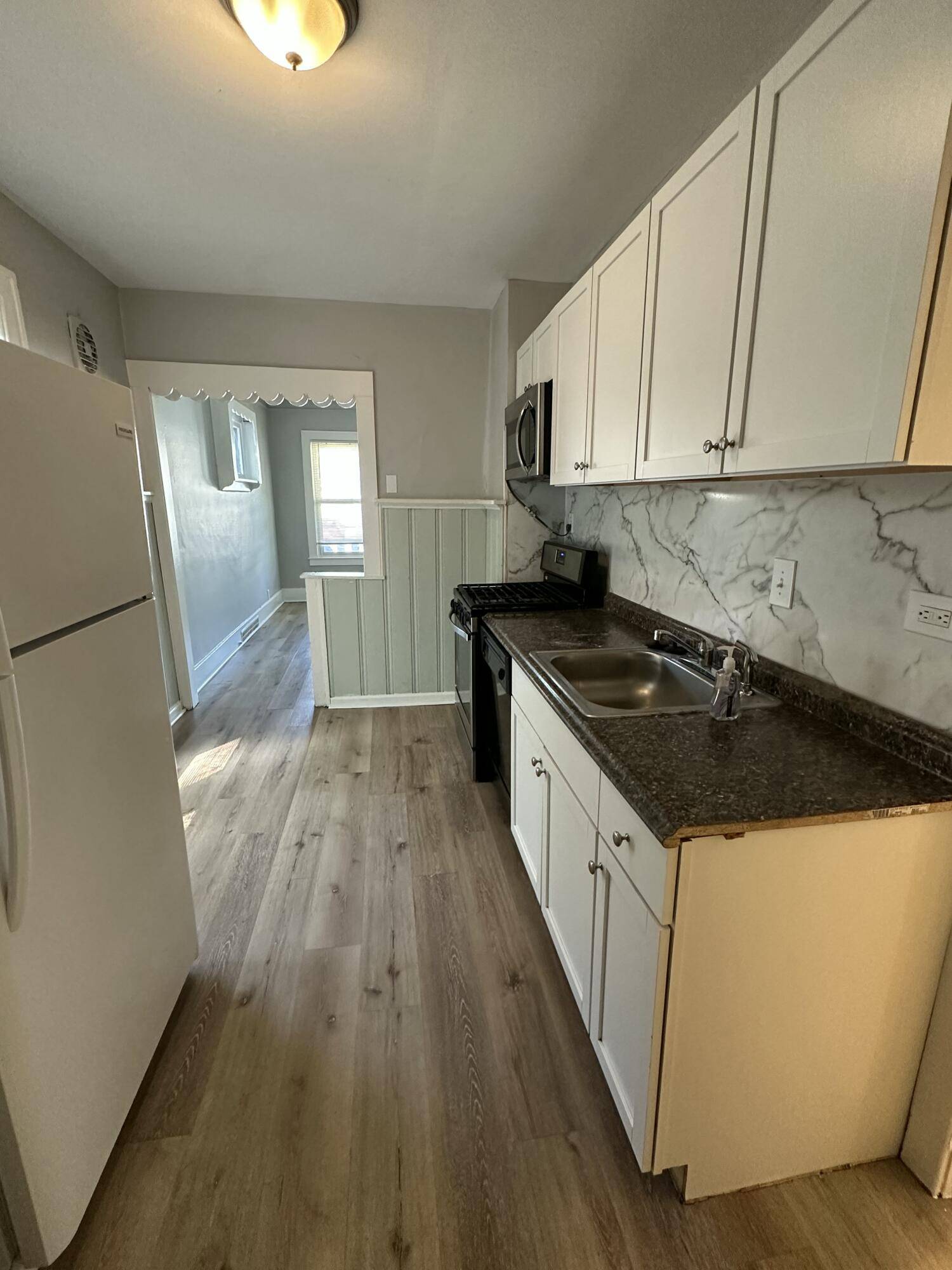 Taylor, MI 48180,6453 W Point ST