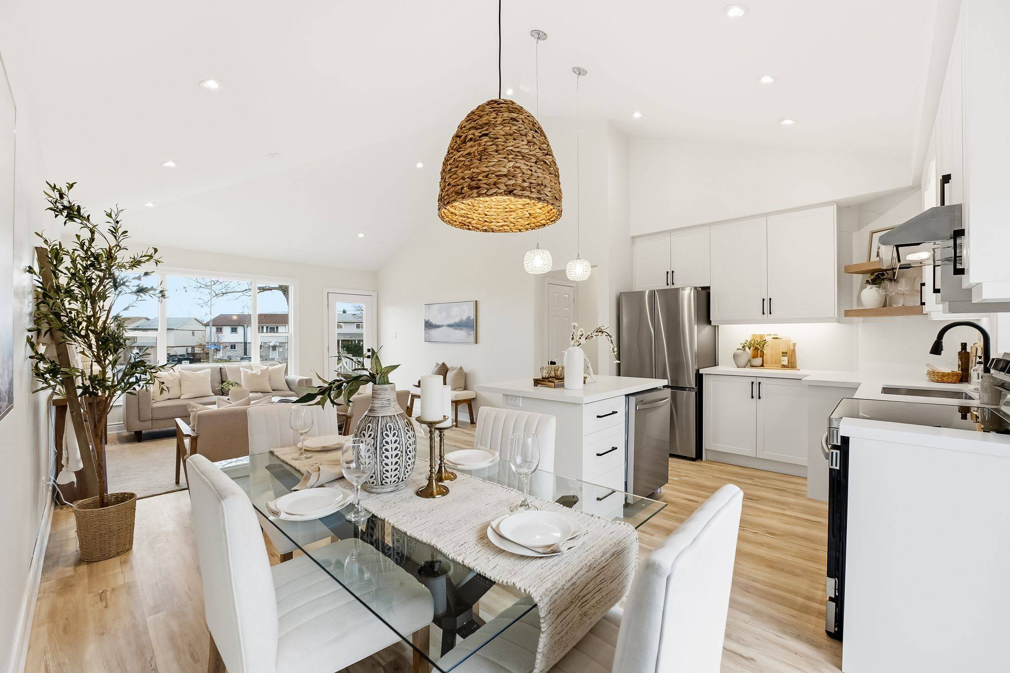 Oshawa, ON L1J 1J7,1346 Scugog AVE