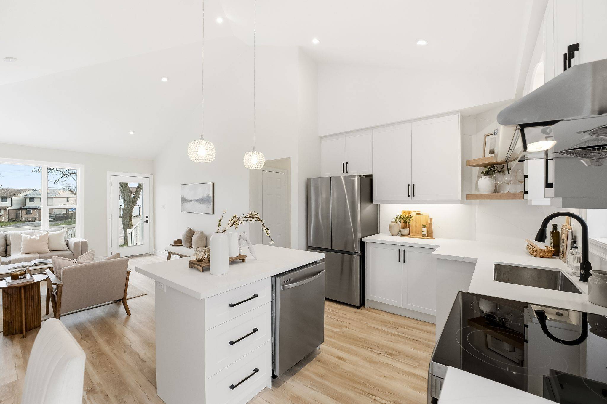 Oshawa, ON L1J 1J7,1346 Scugog AVE