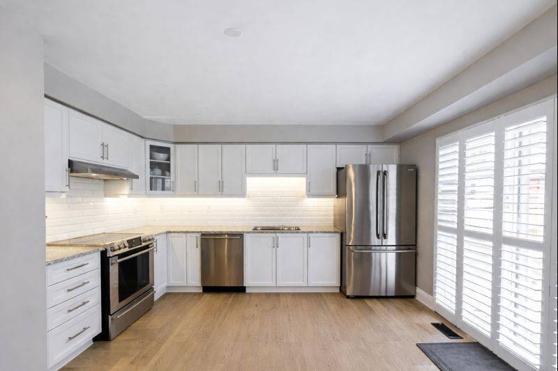 Clarington, ON L1C 0P1,39 Robb LN