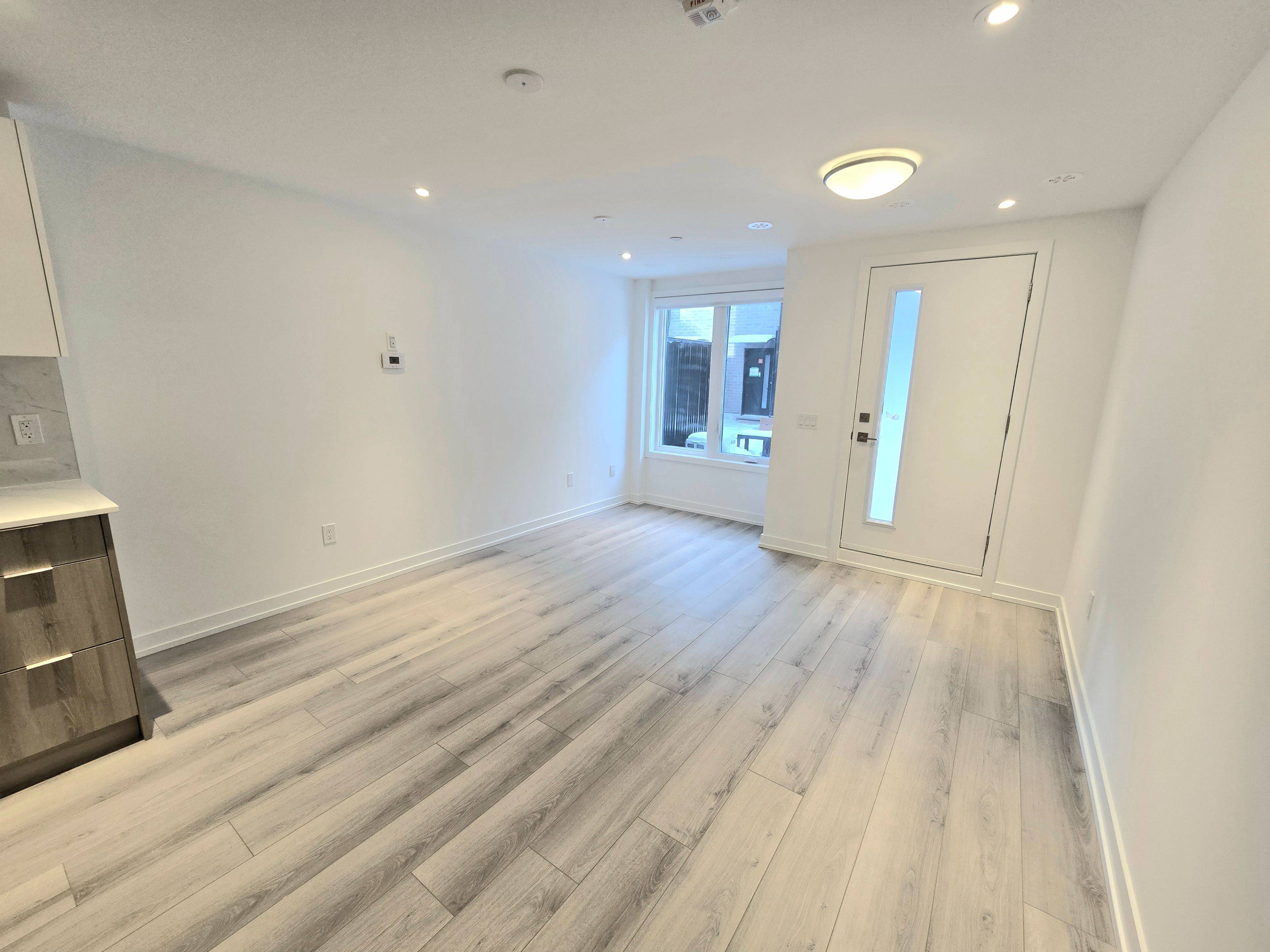 Toronto E05, ON M1W 2H1,30 Calamint LN #44