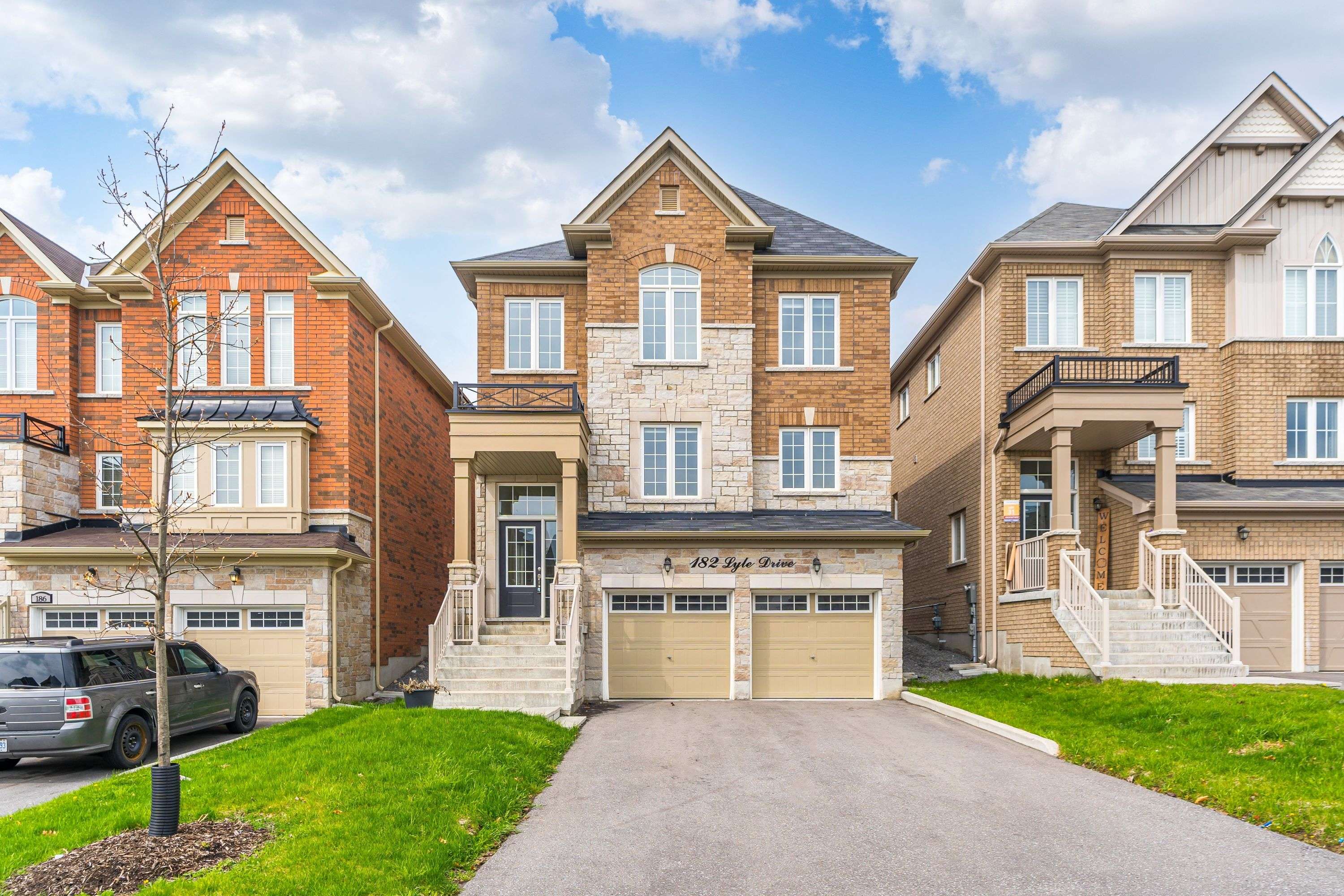 Clarington, ON L1C 0V6,182 Lyle DR