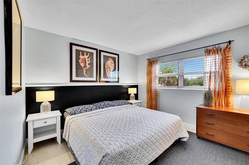 Oakland Park, FL 33334,1581 NE 34th Ct #215