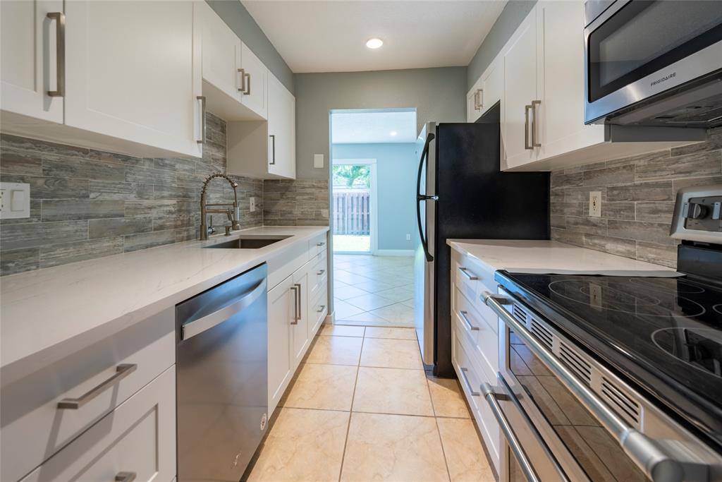 Coral Springs, FL 33065,10717 La Placida Dr #1-3