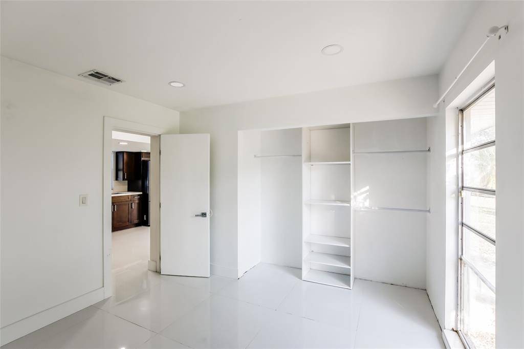 Tamarac, FL 33321,6609 NW 80th Ct