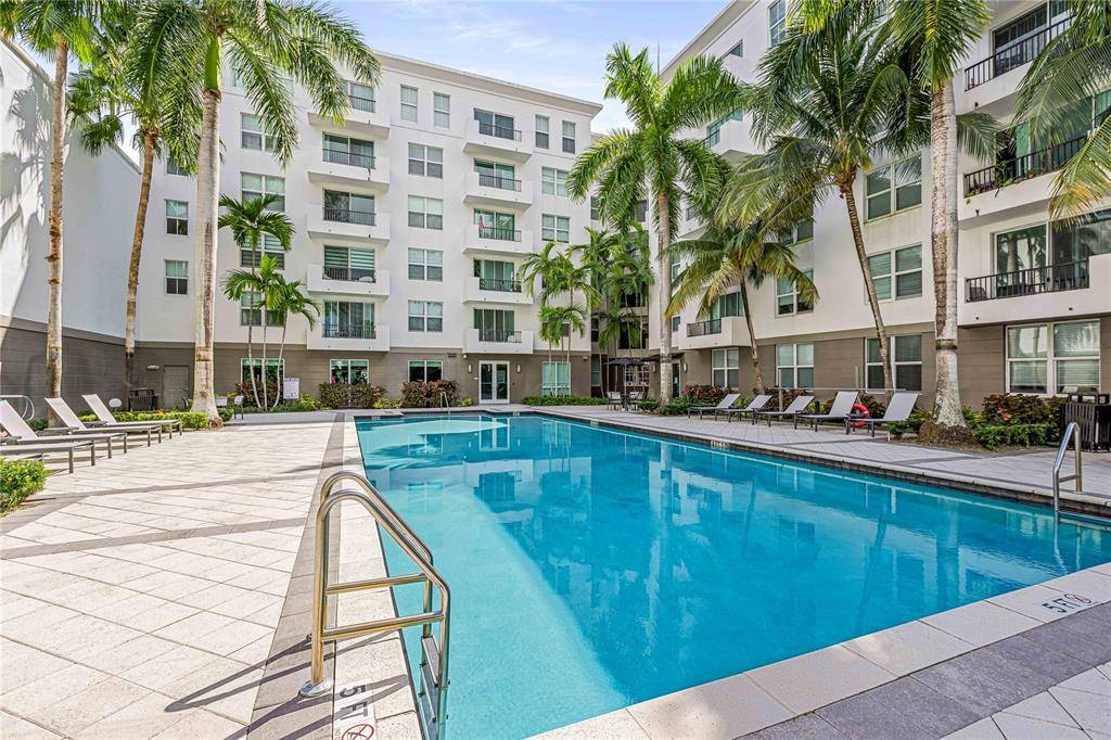 Fort Lauderdale, FL 33308,2421 NE 65th St #318