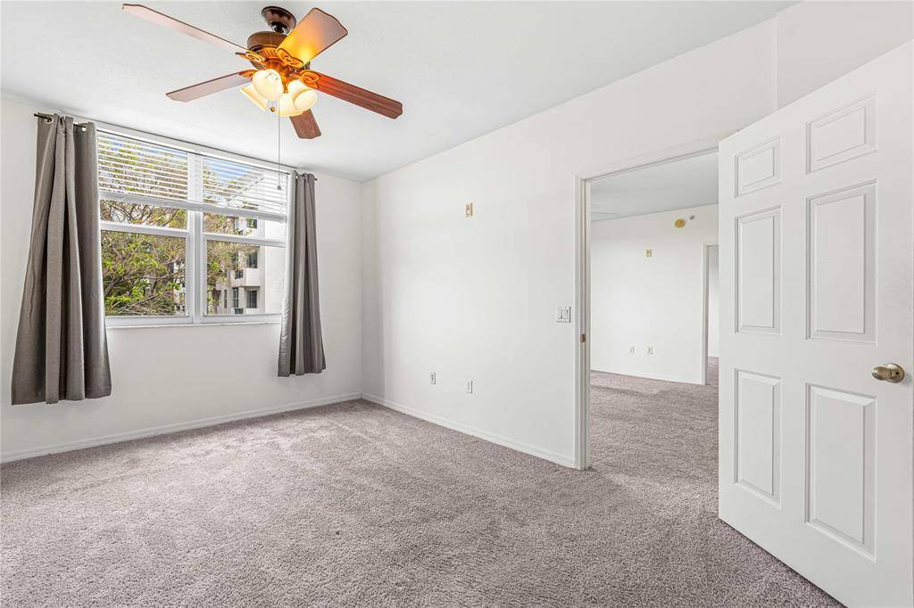 Fort Lauderdale, FL 33308,2421 NE 65th St #318