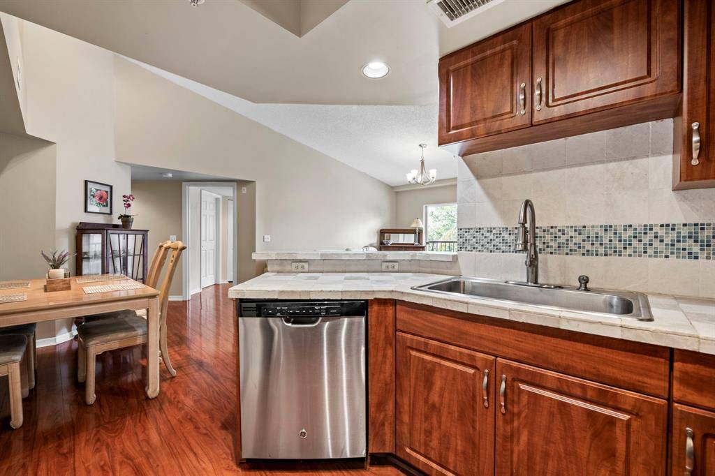 Fort Lauderdale, FL 33316,2005 SE 10th Ave #410