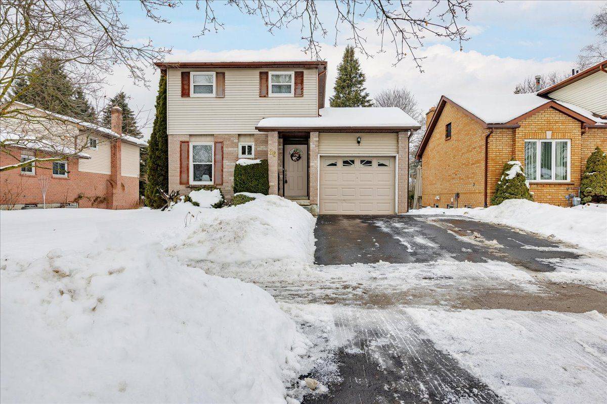 East Gwillimbury, ON L0G 1M0,86 Princess ST