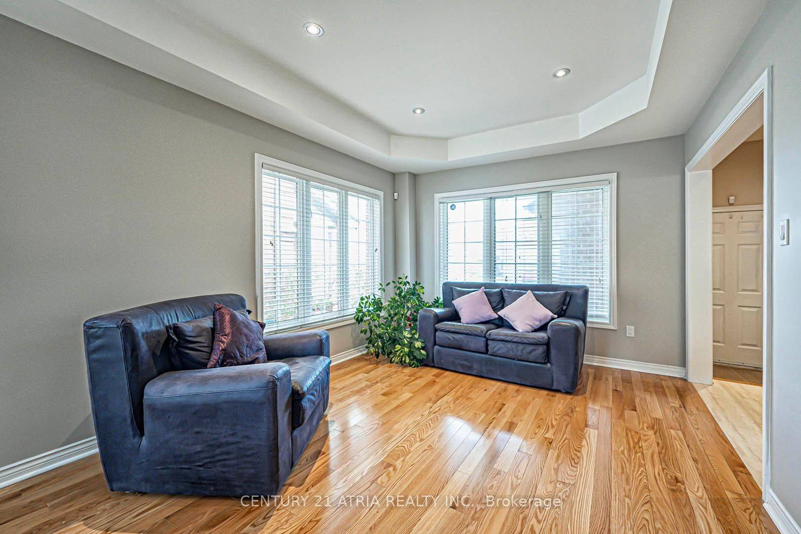 Richmond Hill, ON L4S 1Z6,40 Nottingham DR