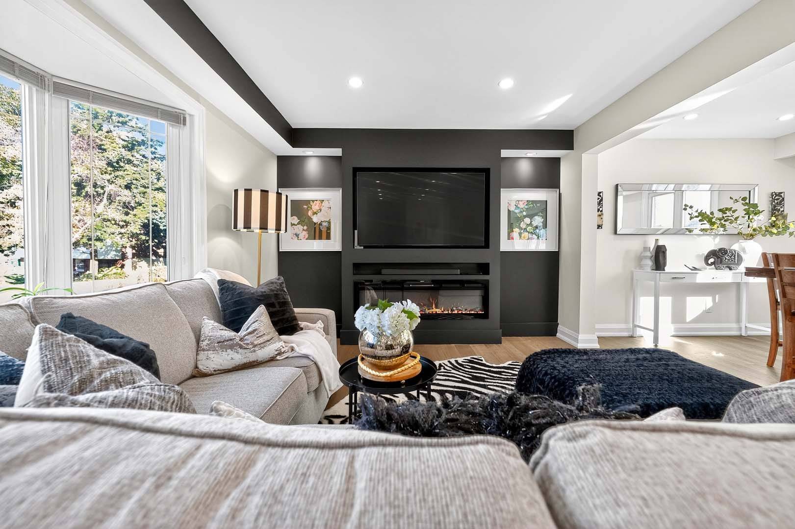 Brampton, ON L6T 2A6,10 Essex PL