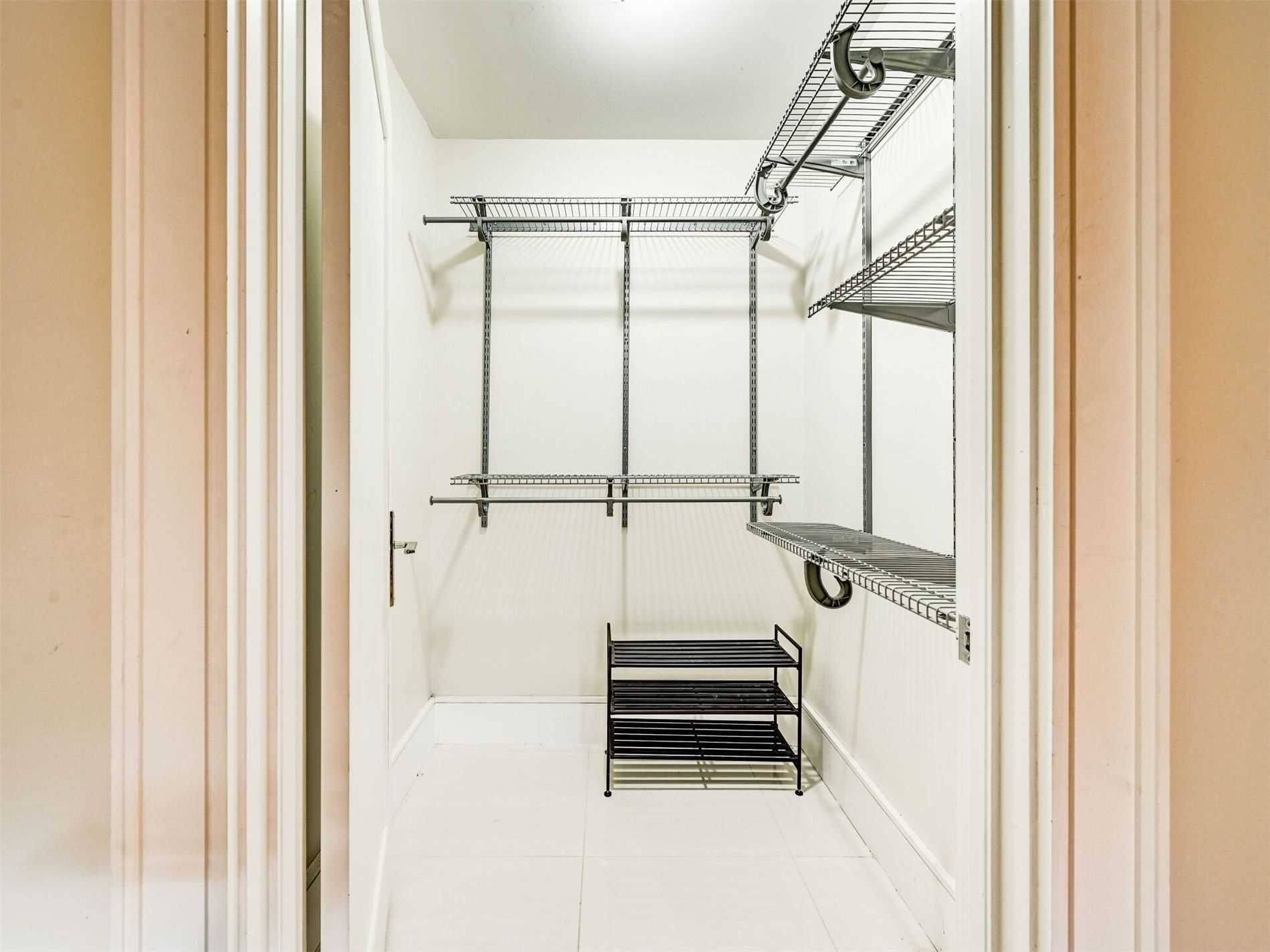 Toronto W08, ON M9B 4W8,63 Burrows AVE #BASEMENT UNIT