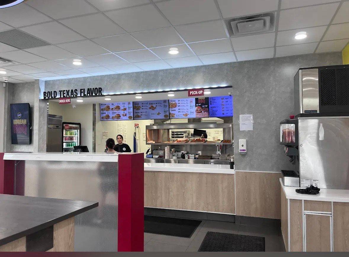 Toronto W10, ON M9W 0G5,31 Rexdale BLVD #3106