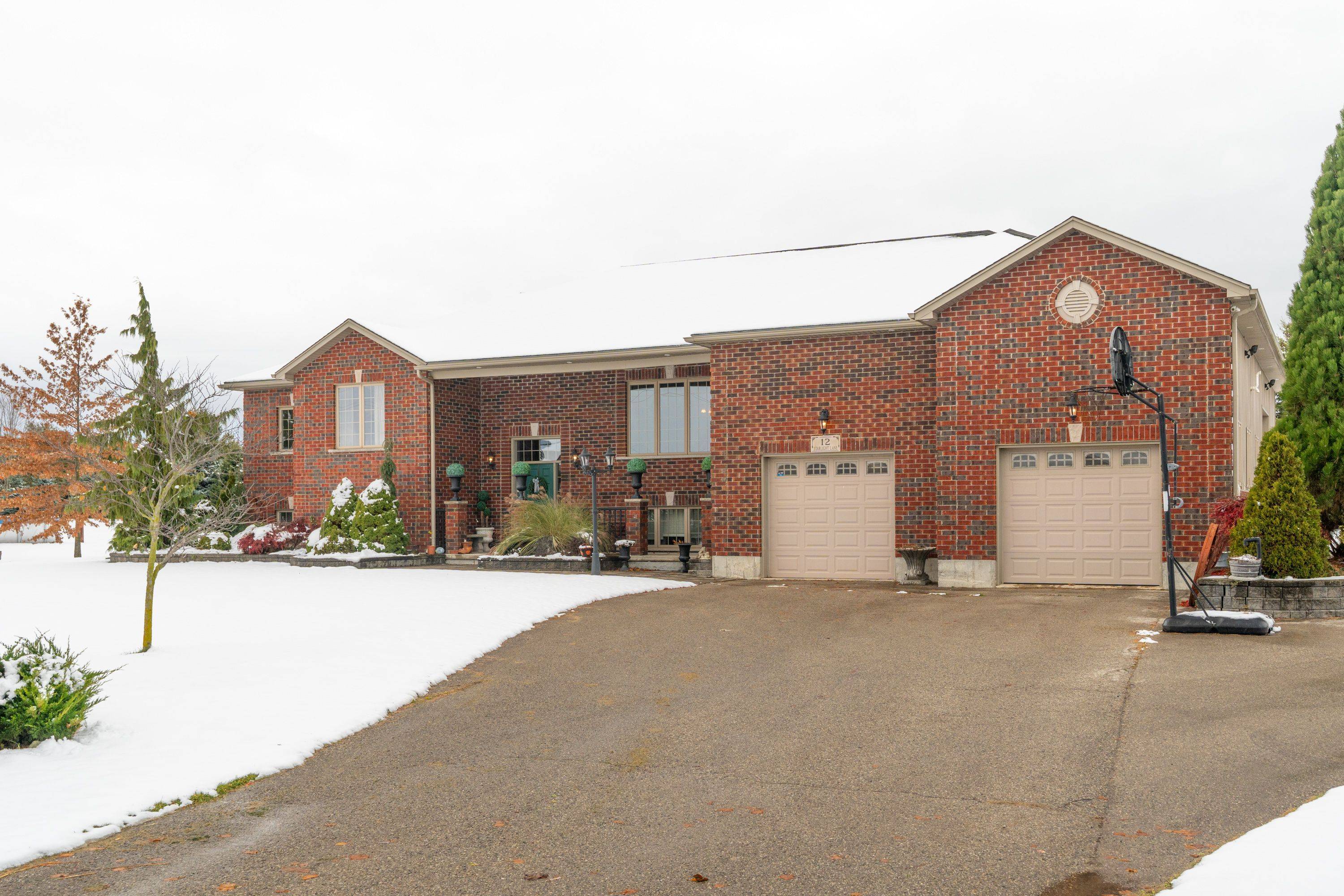 Thames Centre, ON N0L 1G5,12 Starlight LN