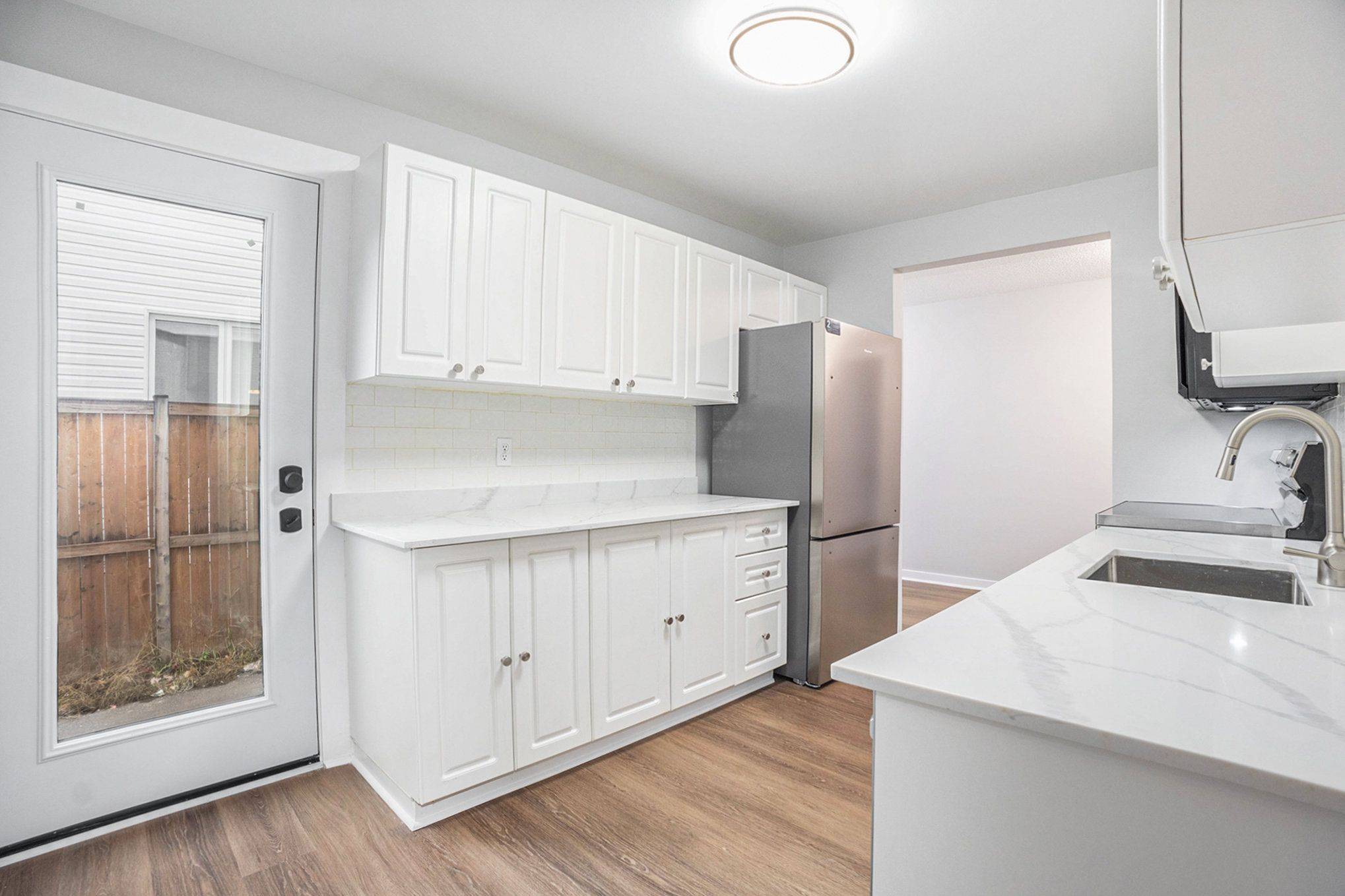 Alta Vista And Area, ON K1G 0C4,1327 Avenue S AVE