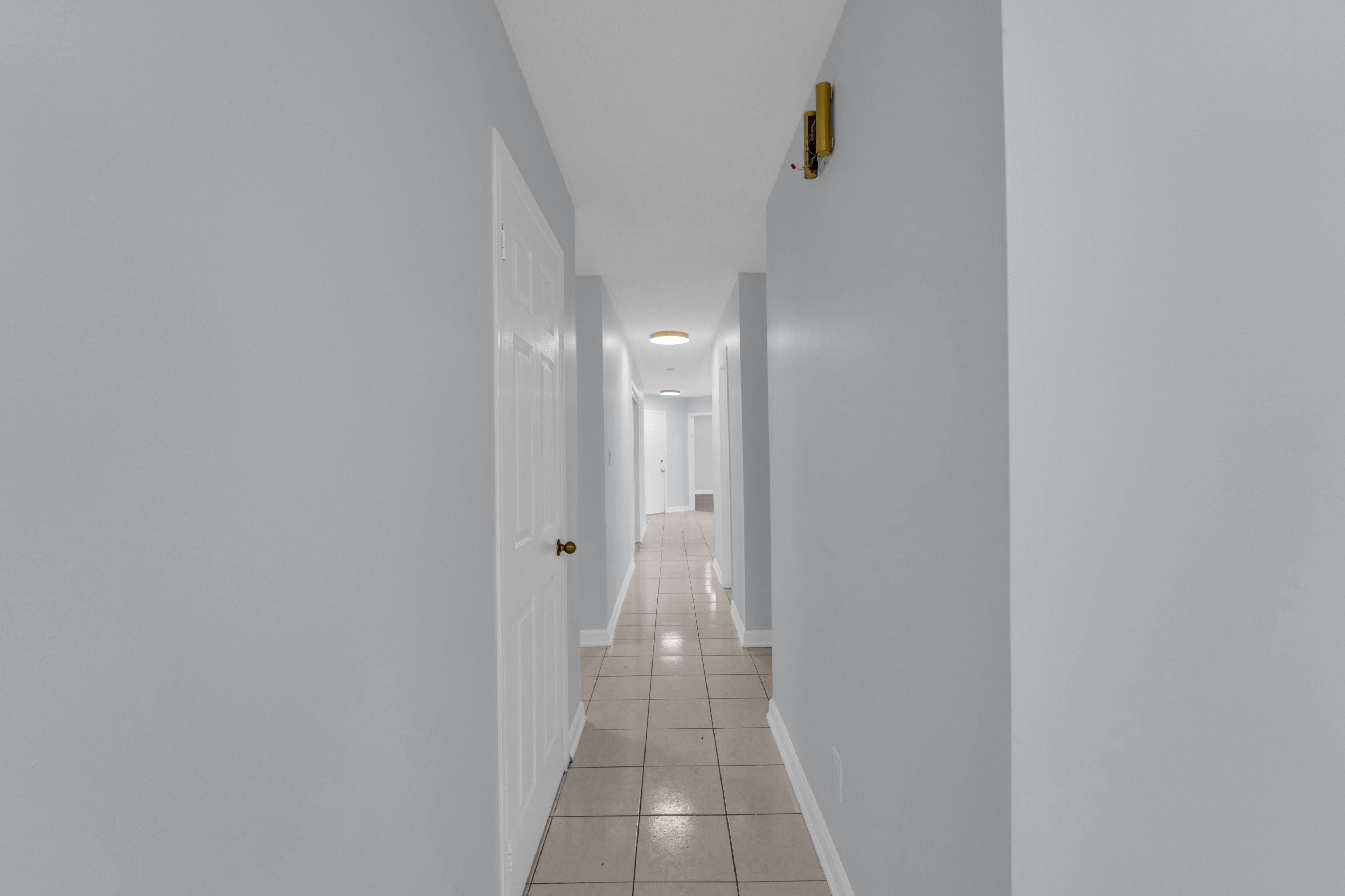 Hamilton, ON L8N 2W2,90 Tisdale ST S