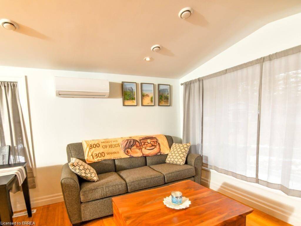 Hamilton, ON N0B 2J0,107 Rodeo RD