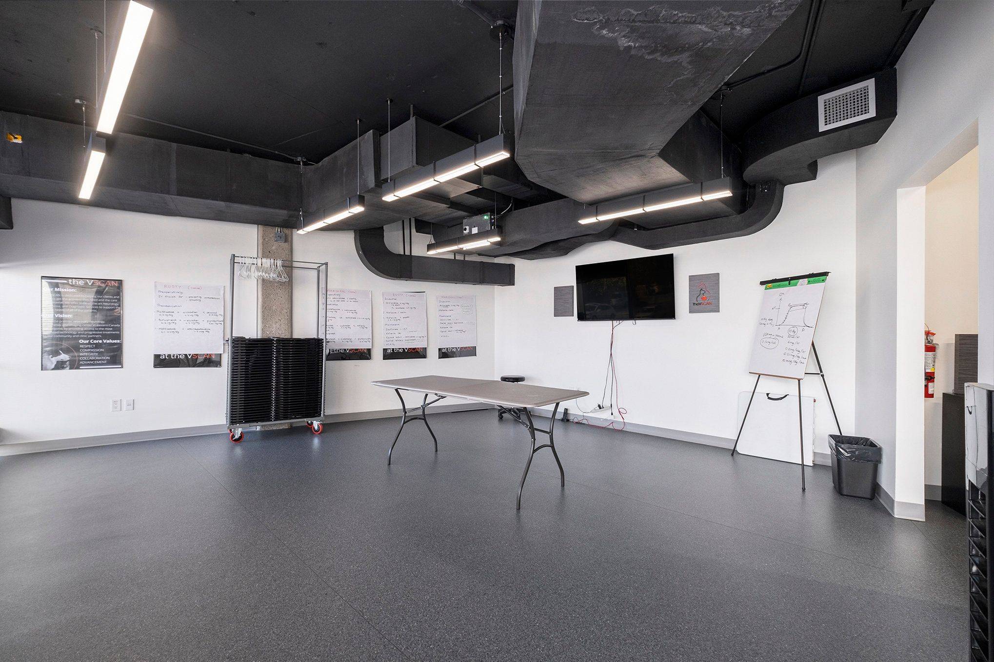 2300 CARLING AVE #200, Britannia Heights - Queensway Terrace N And Area, ON K2B 7G1