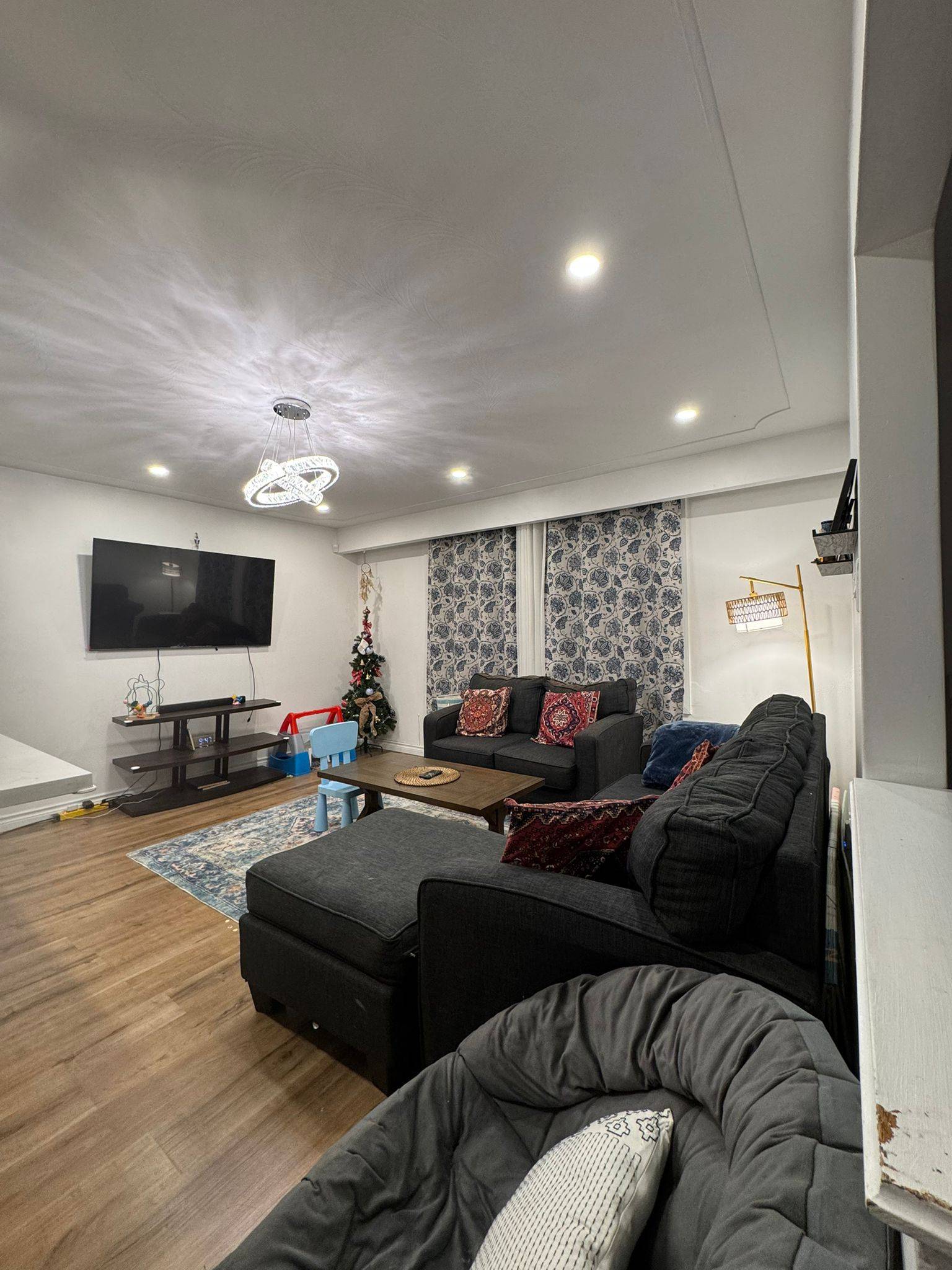 Kitchener, ON N2A 1P6,30 Obermeyer DR