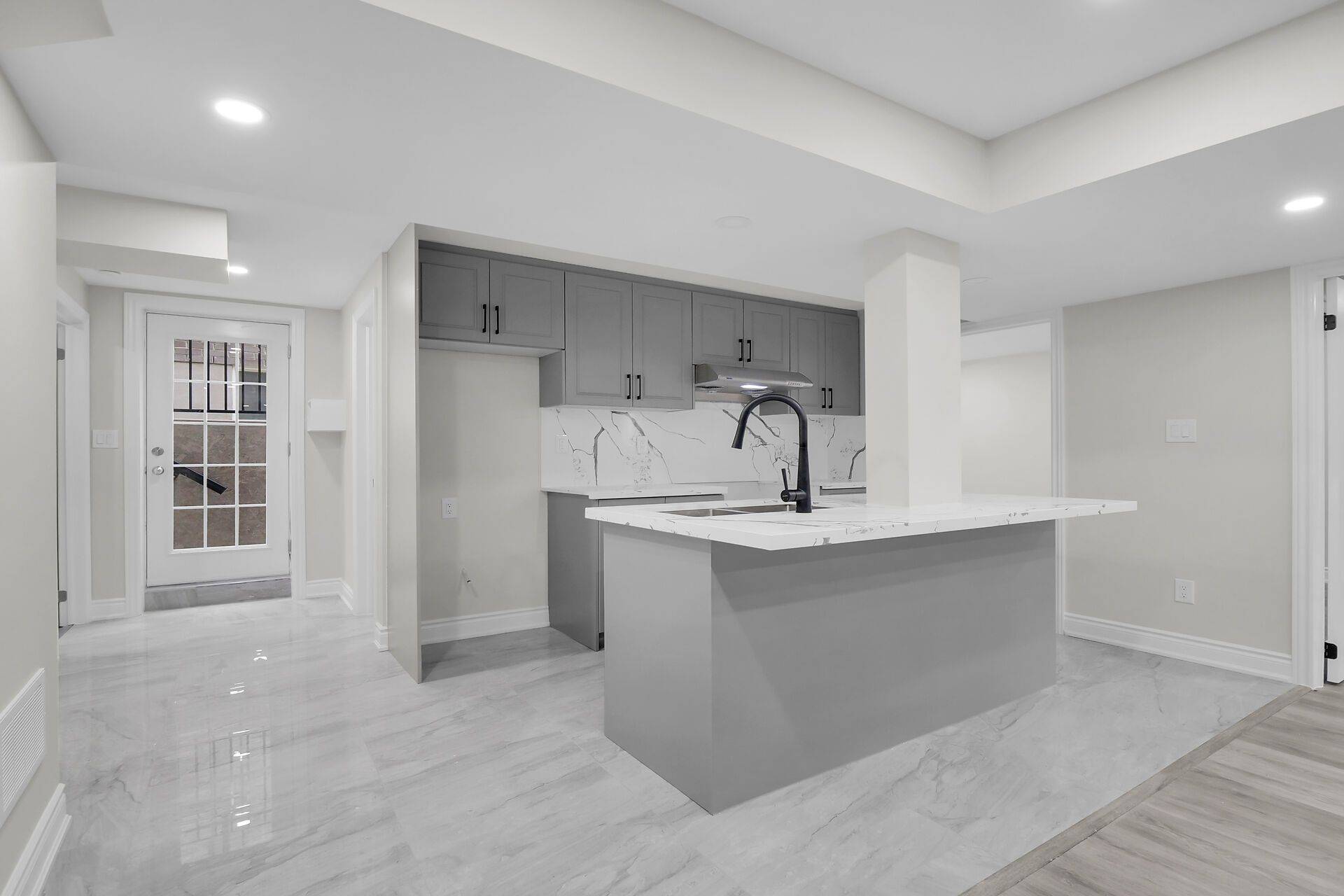 London North, ON N6G 2S9,1501 Noah BND #Lower