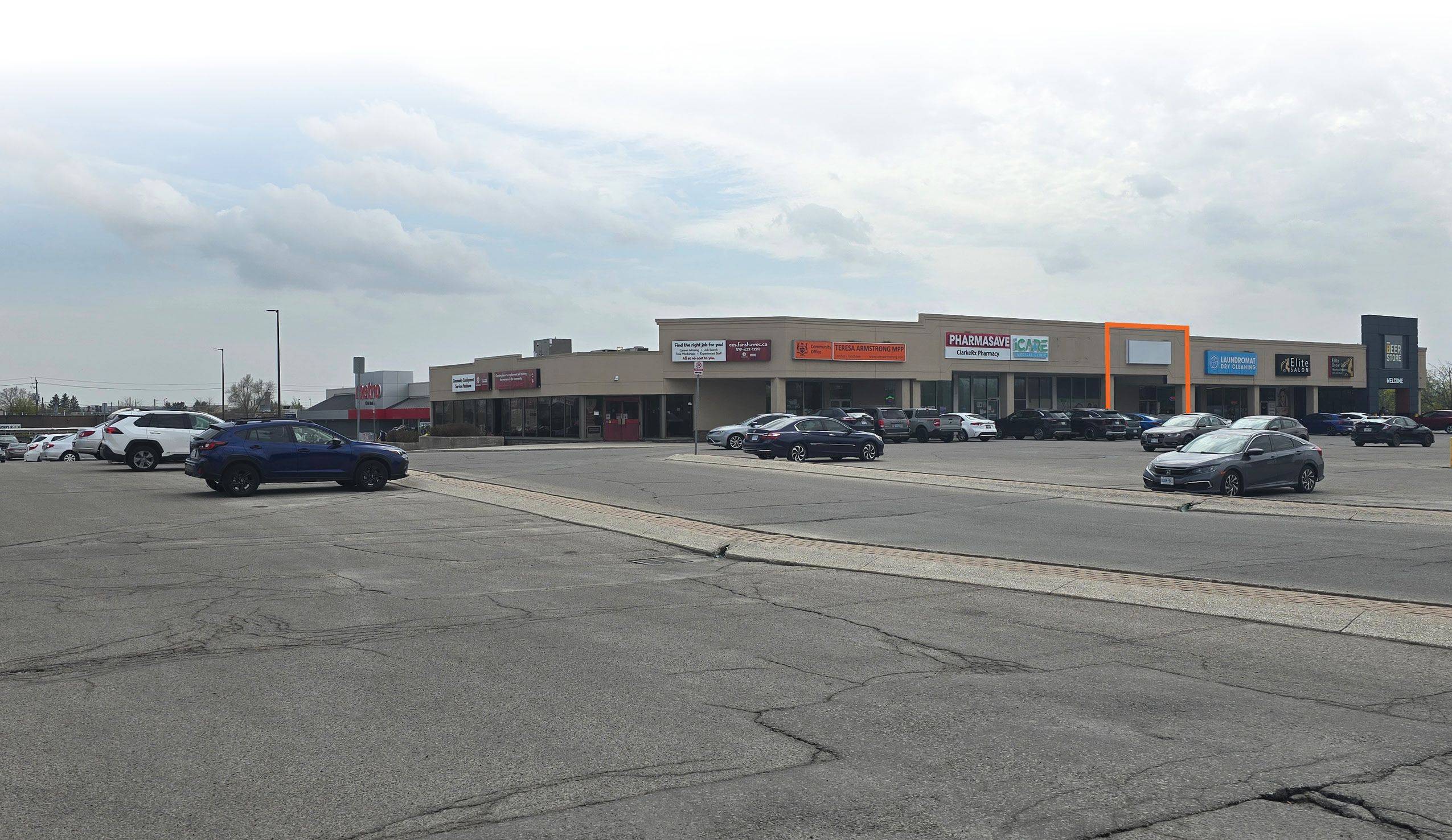 London East, ON N5W 5C9,155 Clarke RD #5A