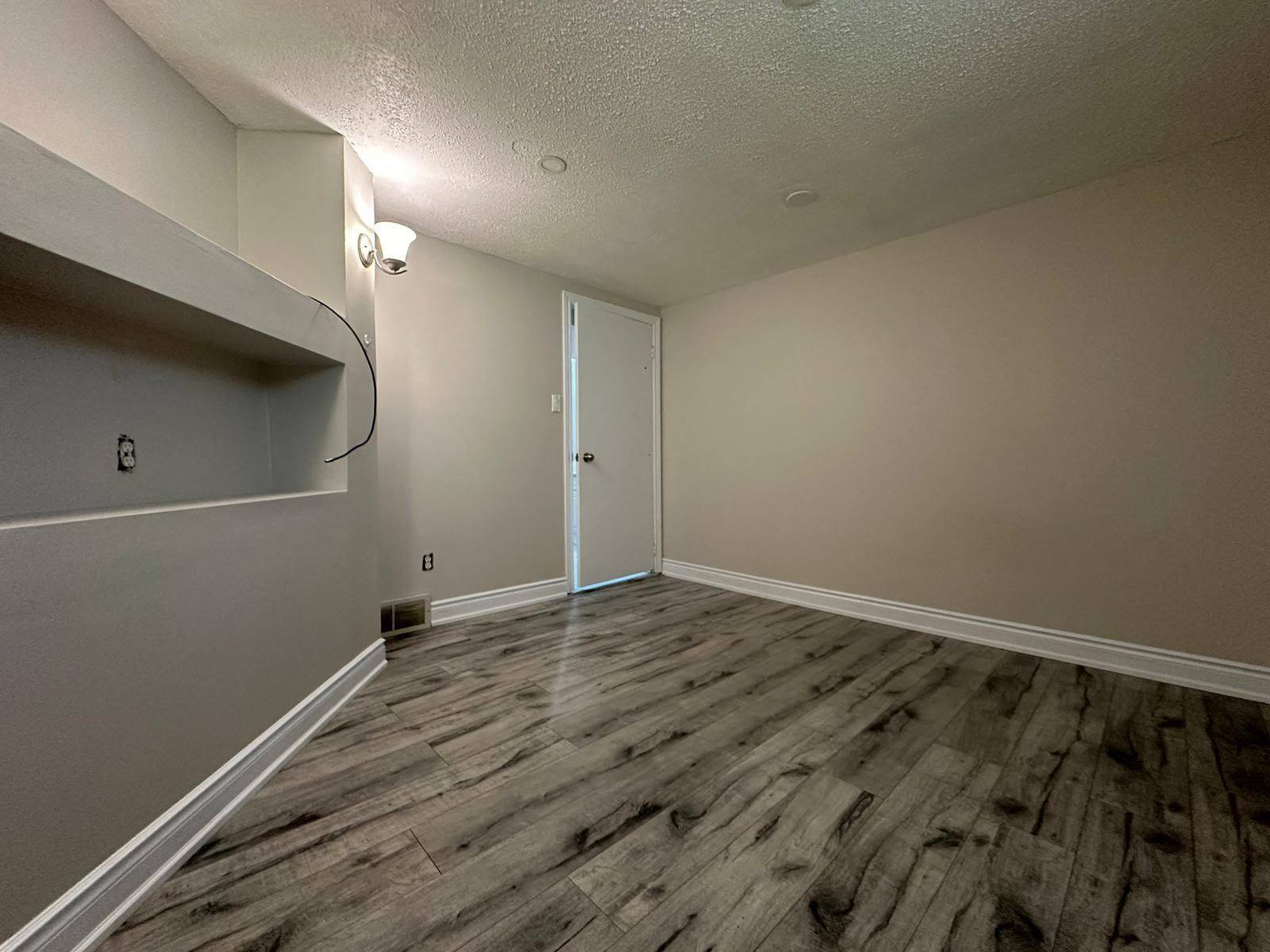 Cambridge, ON N3H 5E6,1129 Langs CIR #Bsmt