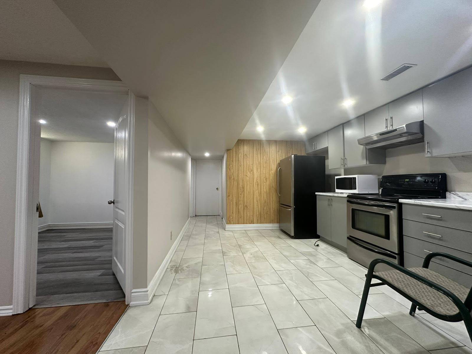 Cambridge, ON N3H 5E6,1129 Langs CIR #Bsmt