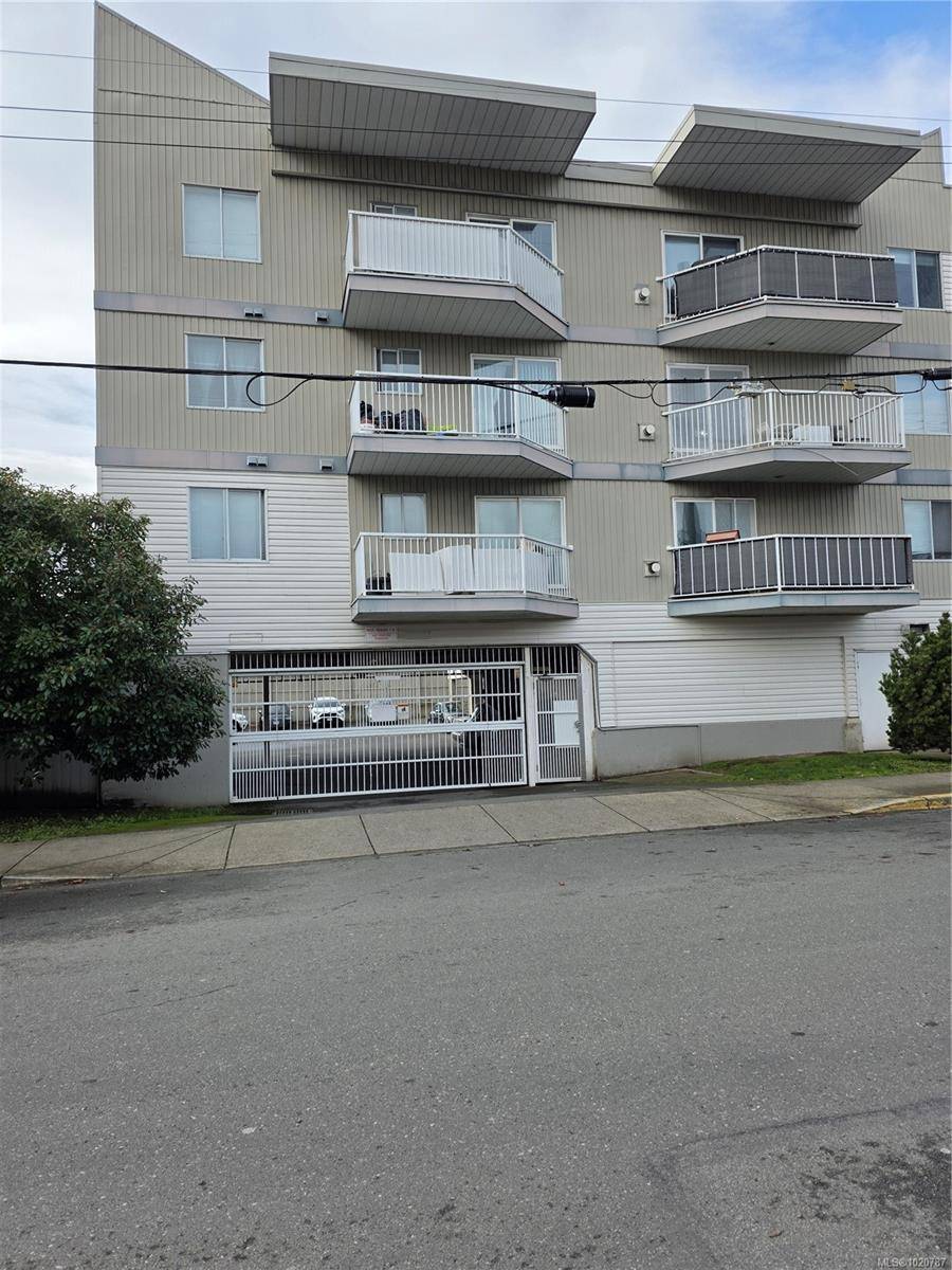 Victoria, BC V8T 2A2,1025 Hillside Ave #408